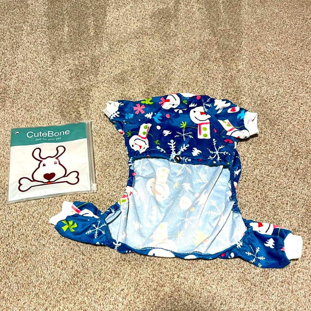 CuteBone pet apparel.